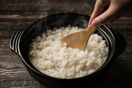 Paddles and Spatulas Help Make Your Rice Fluffy and Easy to Spread