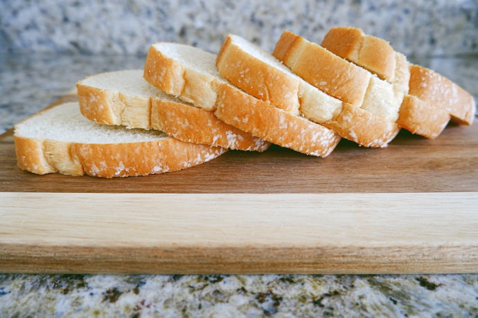 White Flour Is Easy to Bake With but Spelt Is a Healthier Alternative